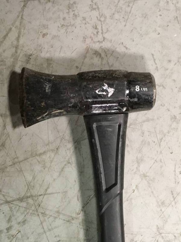 lot 4 image: Husky 8 lb. Splitting Maul with 34 in. Fiberglass Handle