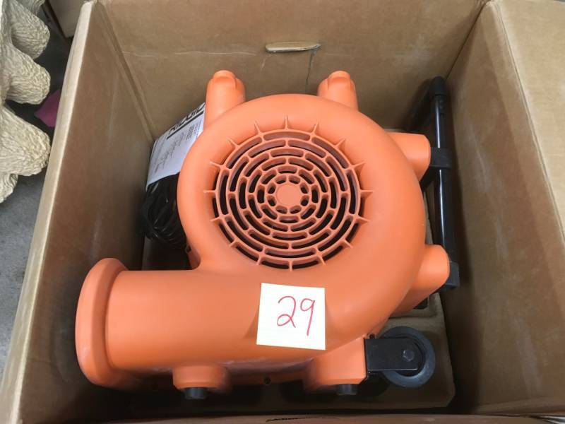 lot 29 image: RIDGID 1625 CFM Air Mover open box in like new condition