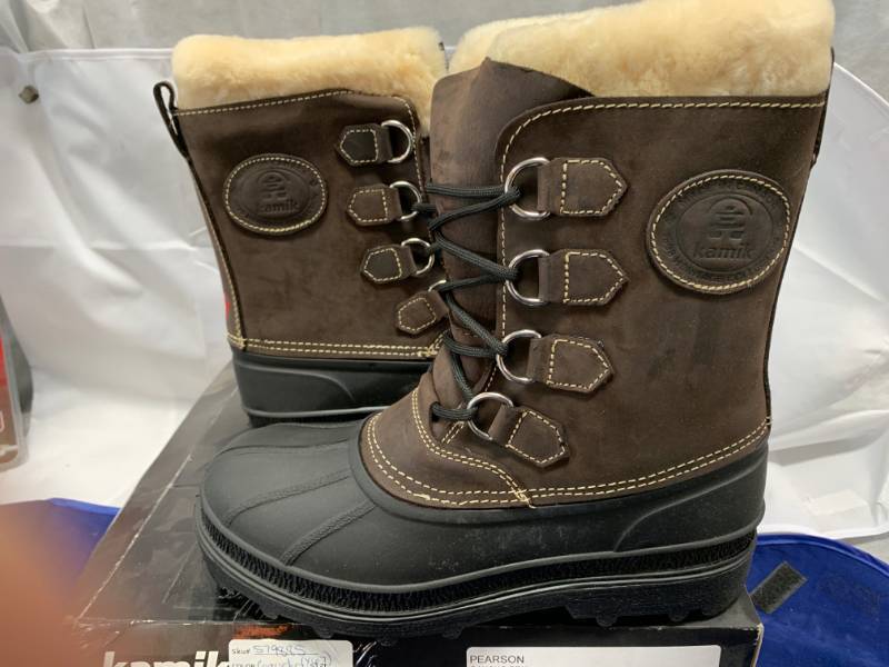 lot 9 image: Brand New Kamik Womens Pearson Winter Boots SIze 9