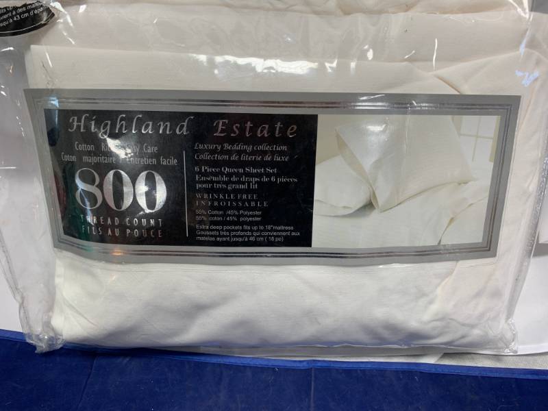 lot 15 image: New Highland Estate 800 Thread Count Queen Sheet Set