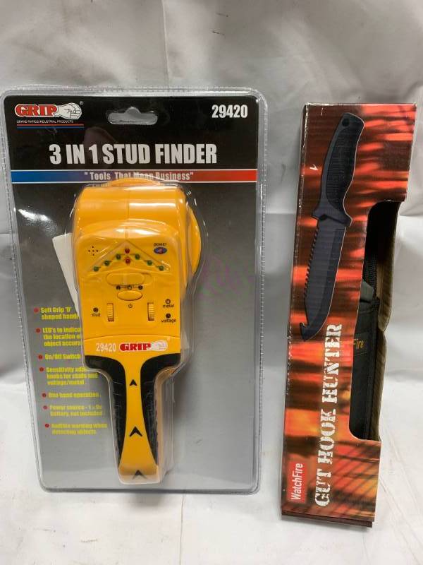 lot 24 image: 3 in 1 Stud Finder & Gut Hook Knife