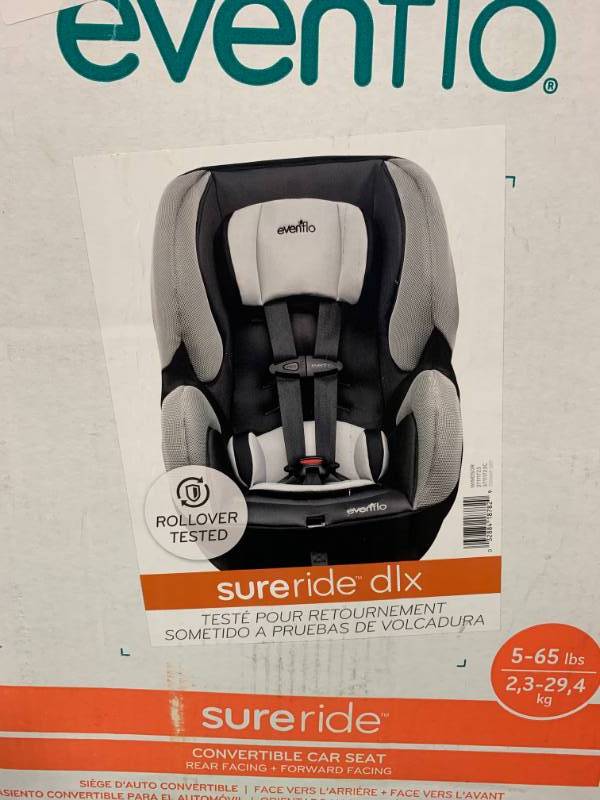 lot 34 image: Evenflo Sureride DLX Car Seat 5-65lbs