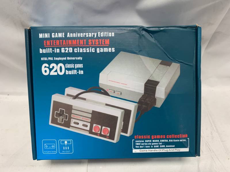 lot 44 image: Mini Entertainment Game System with 620 Games