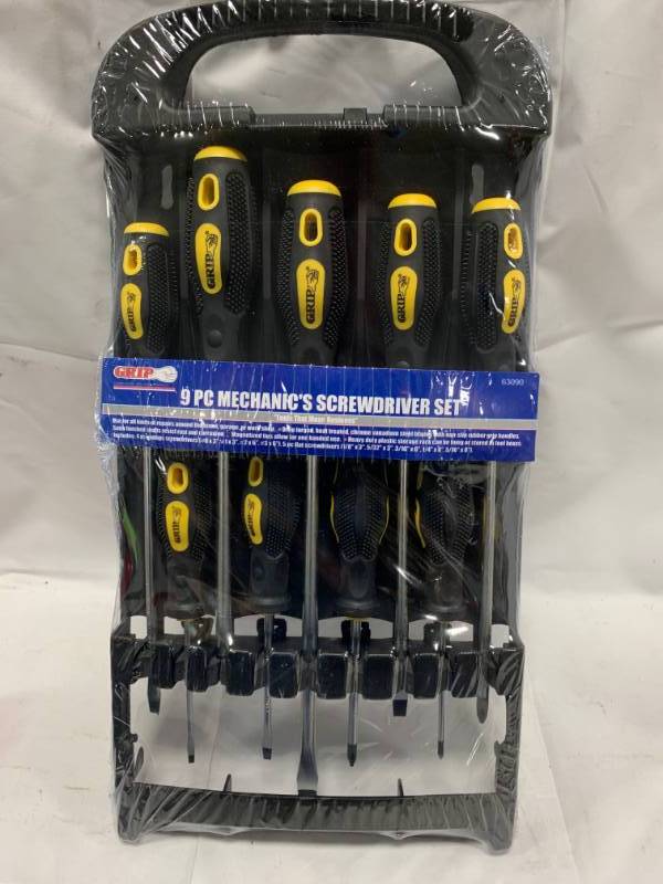 lot 53 image: 9pc Screwdriver Set