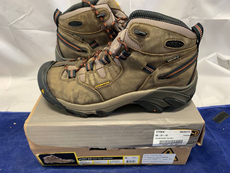 lot 73 image: Brand New Keen Mens Detroit Boots Size 9D