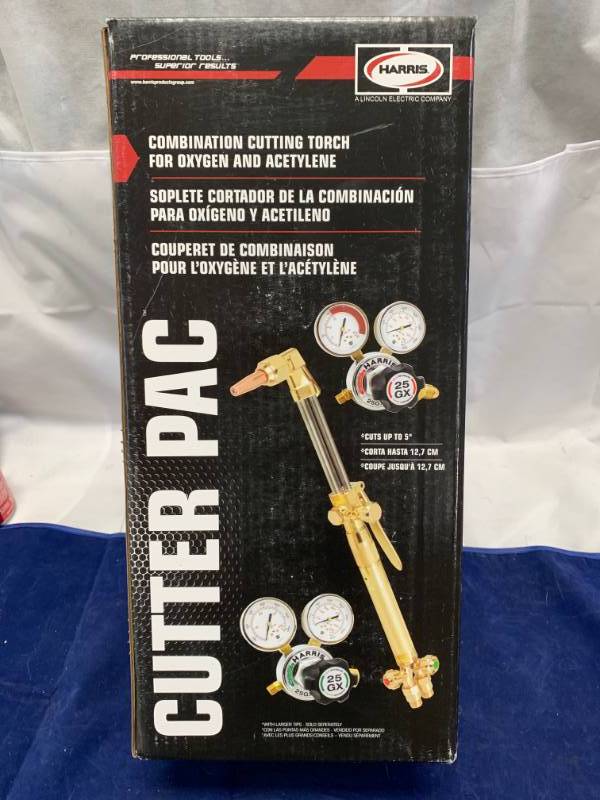 lot 74 image: Harris by Lincoln Combo Cutting Torch Kit $495 Retail