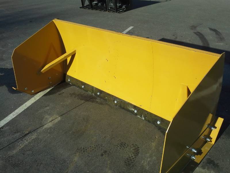 7 Snow Pusher (Skidsteer)