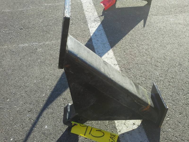 Receiver Hitch for Skid Steer Quick Attach