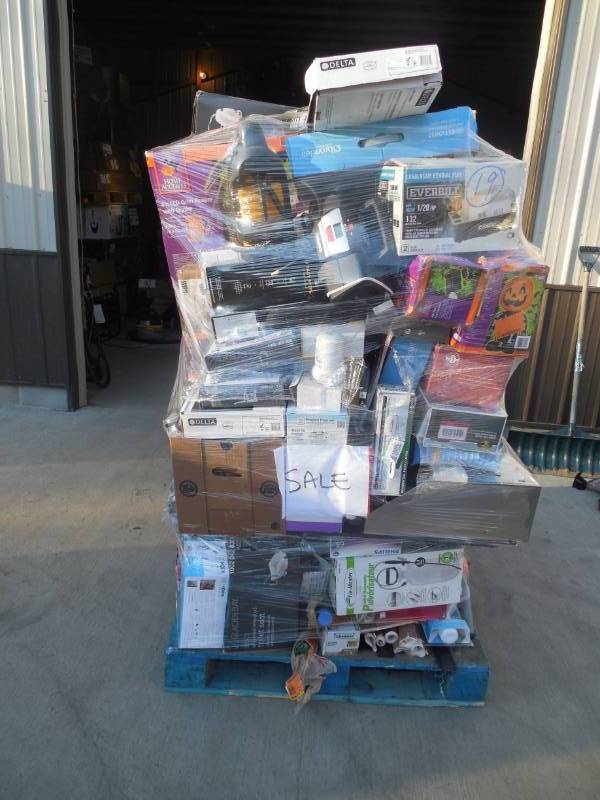 PALLET LOT OF GENERAL MERCHANDISE - TOOLS AND HARDWARE.