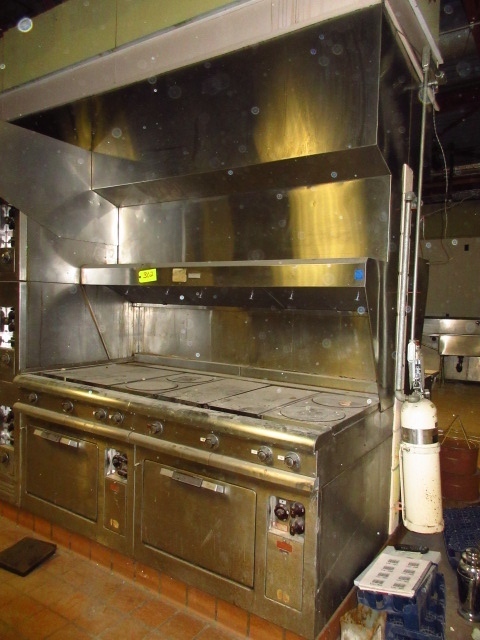 GE ELECTRIC STOVE WITH DOUBLE OVENS AND HOOD