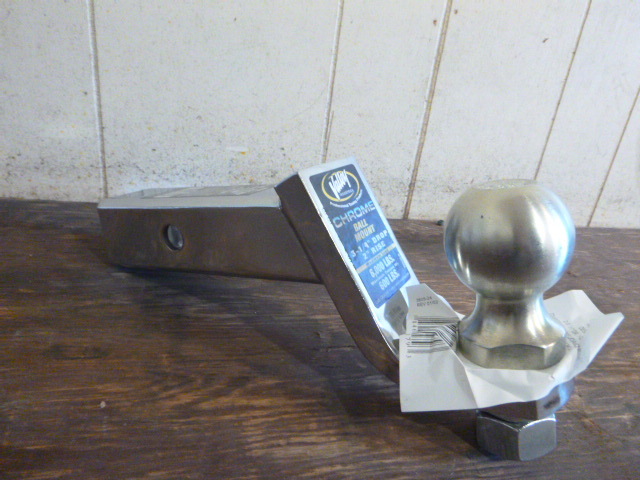 lot 8 image: NEW Valley Chrome Ball Mount