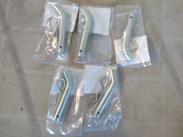 lot 19 image: 5 Valley Hitch Pins