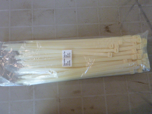 lot 46 image: 18.8 Cable Ties