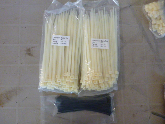 lot 49 image: Cable Ties