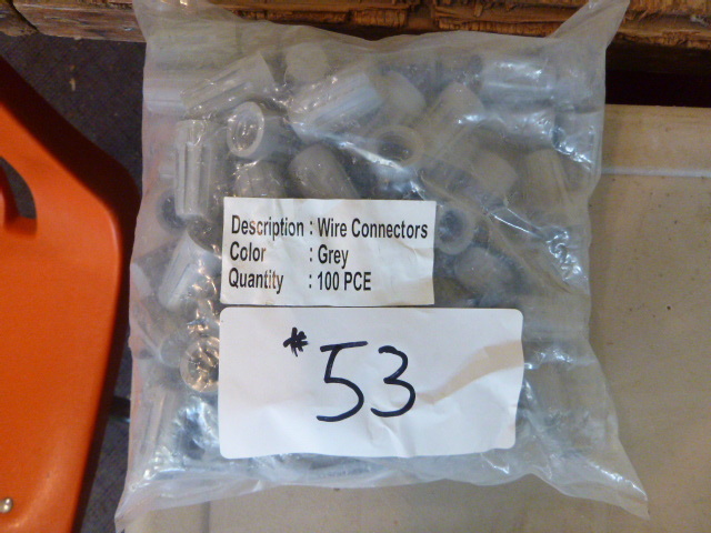 lot 53 image: Gray Wire Connectors