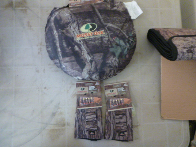 lot 66 image: Mossy Oak Insulated Seat Cushion