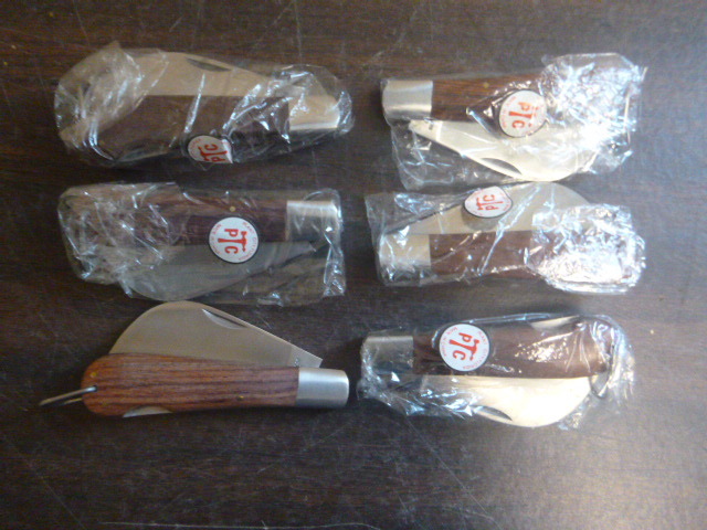 lot 94 image: 6 New PC Pocket Knives