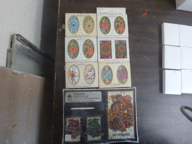 lot 97 image: 12 NEW Packs of Hoyle Playing Cards