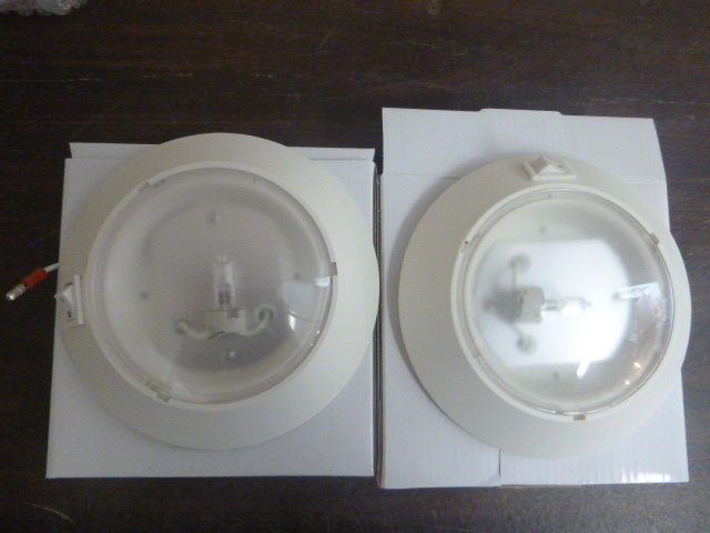 lot 109 image: 2 Ceiling Lights