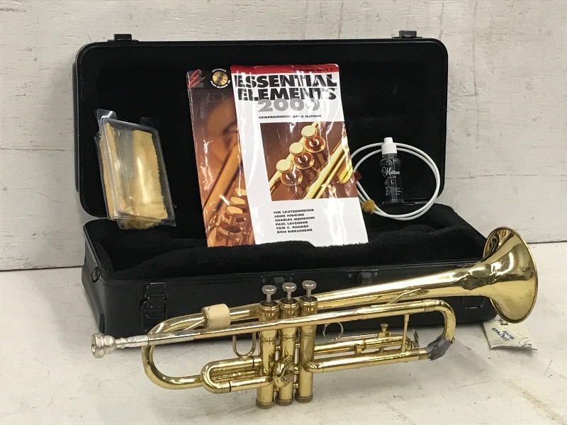 King Trumpet With Case