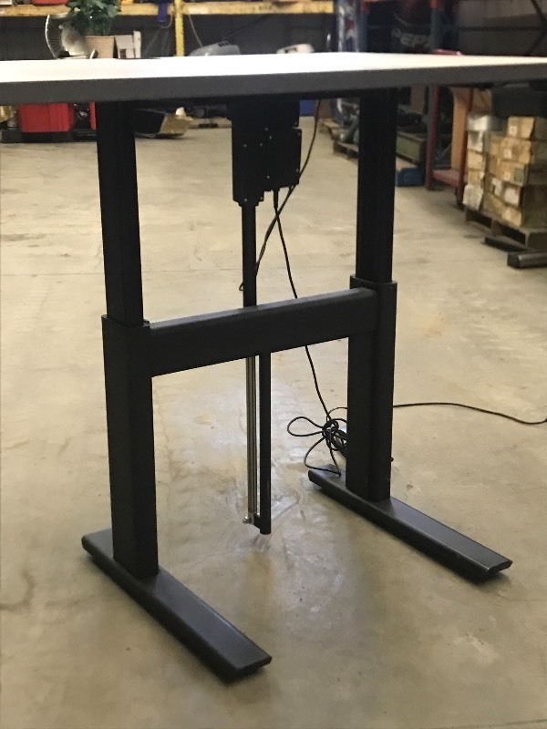 lot 7 image: Commercial Workstation Table With Motorized Lift