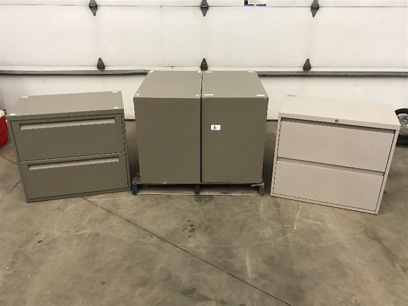lot 6 image: Lot Of (4) File Cabinets