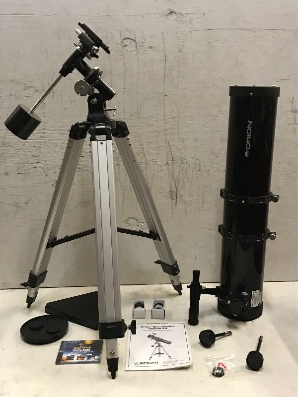 lot 37 image: Orion Telescope Set