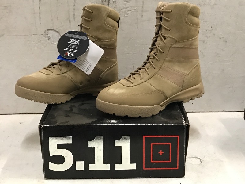 lot 40 image: 5.11 Tactical Mens Boots