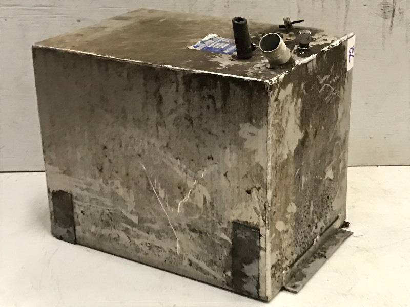 lot 72 image: 19-Gallon Boat Fuel Tank