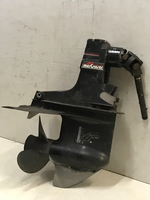 lot 73 image: MerCruiser Lower Unit
