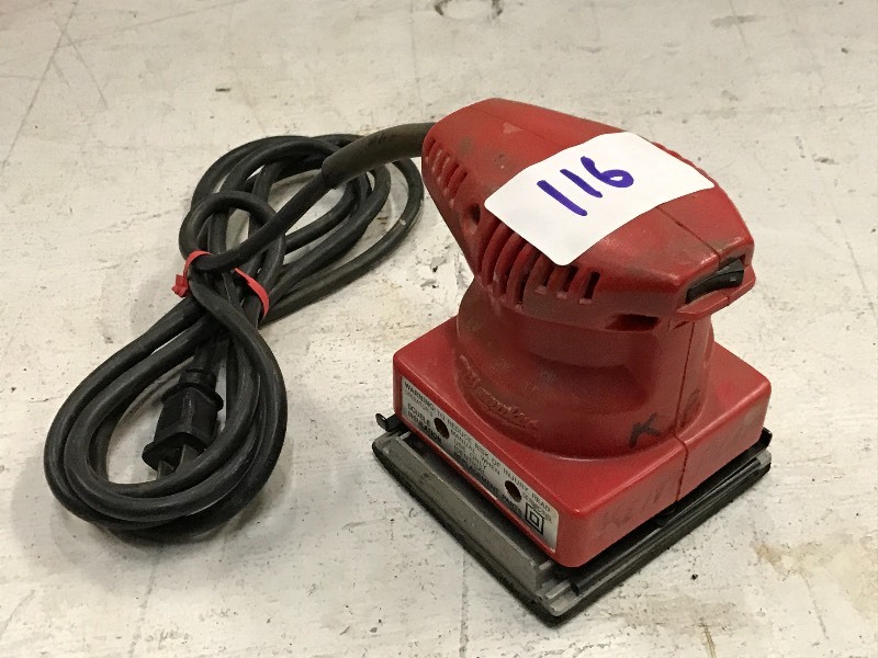 lot 116 image: Milwaukee Finish Sander