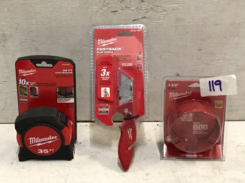 lot 119 image: Milwaukee Tape Measure, FastBack Knife, Hole Saw Bit
