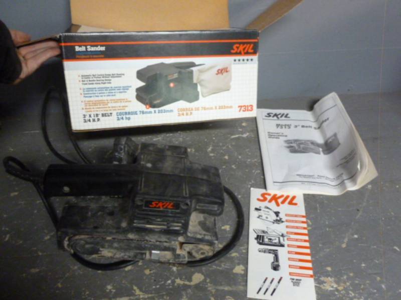 lot 32 image: Belt Sander