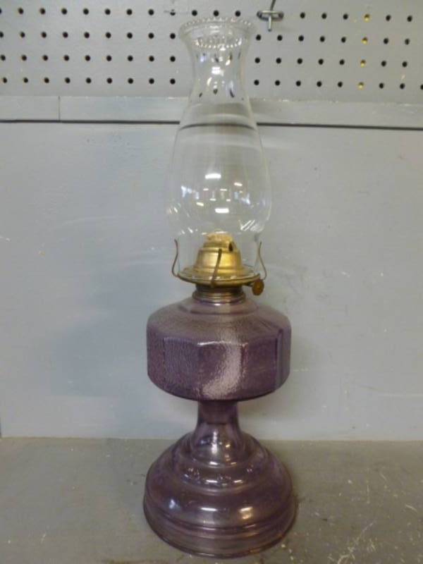 lot 34 image: Vintage Oil Lamp