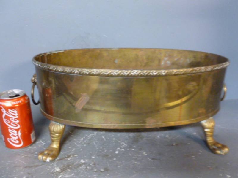 lot 39 image: Vintage Brass  Copper Mantle Decoration