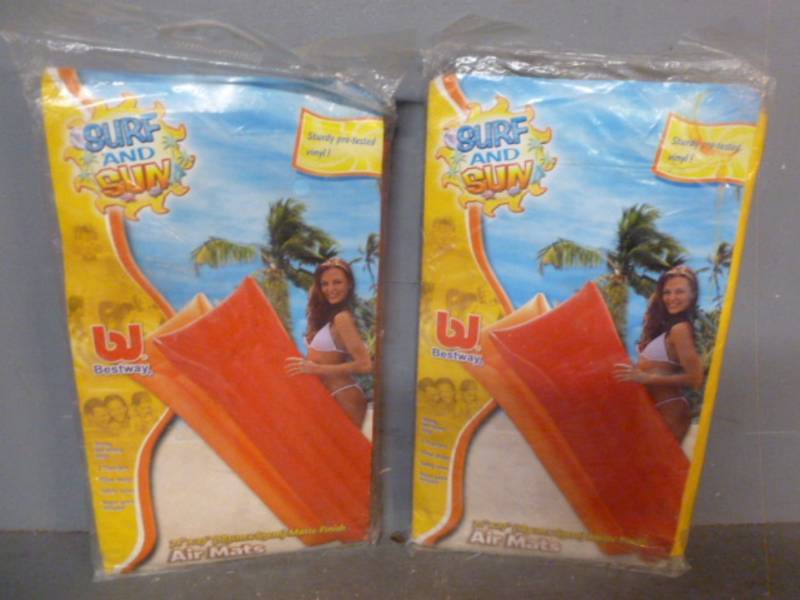 lot 50 image: New Pool Mats