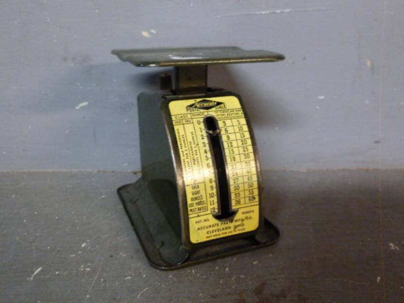 lot 84 image: Vintage Scale