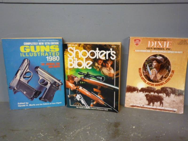 lot 107 image: Collector Books