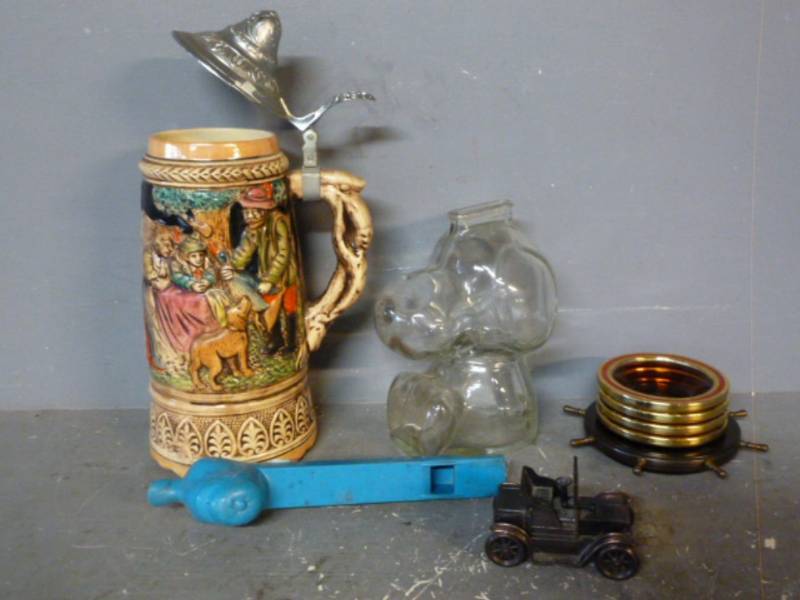 lot 113 image: Collectible