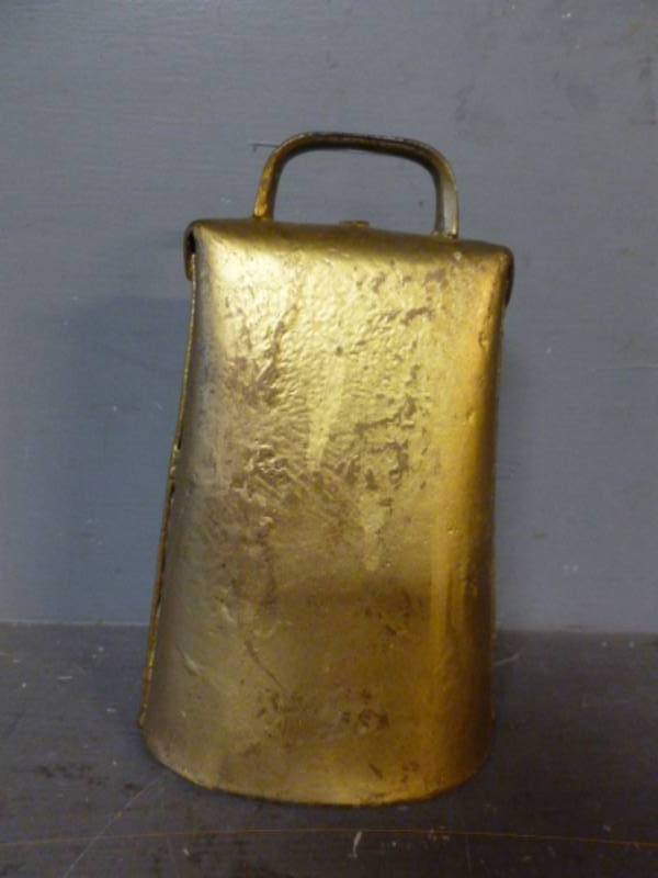 lot 119 image: Vintage Cow Bell