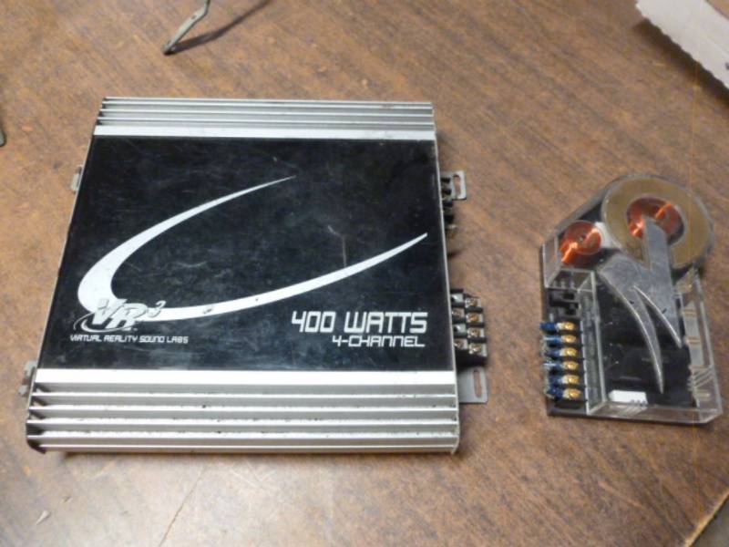 lot 123 image: Car Amp