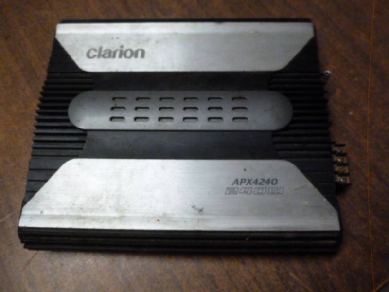 lot 124 image: Car Amp
