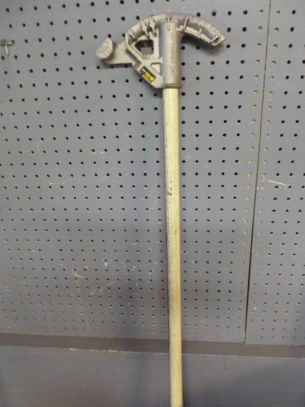 lot 133 image: Pipe Bender