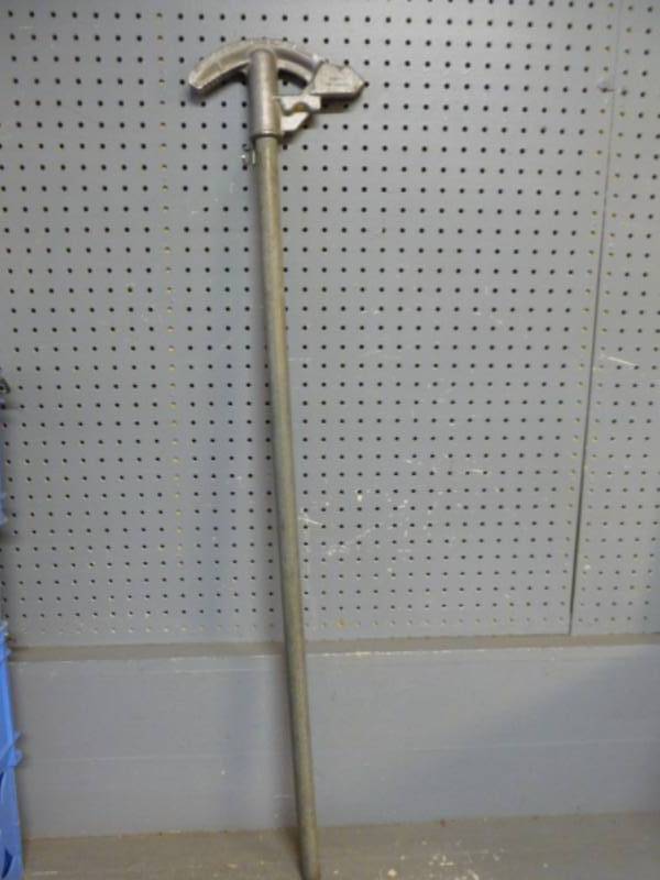 lot 134 image: Pipe Bender