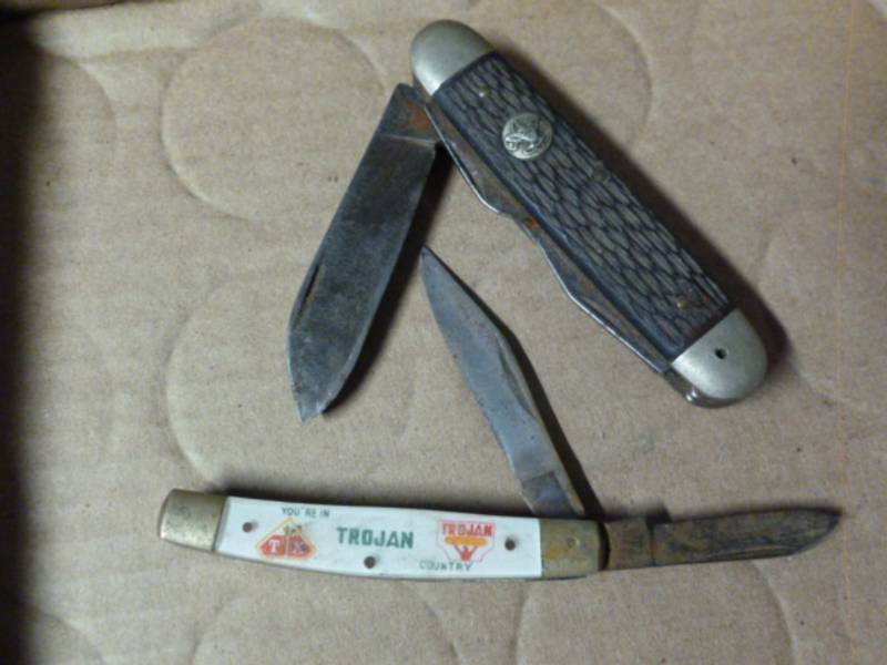 lot 163 image: Vintage Pocket Knives