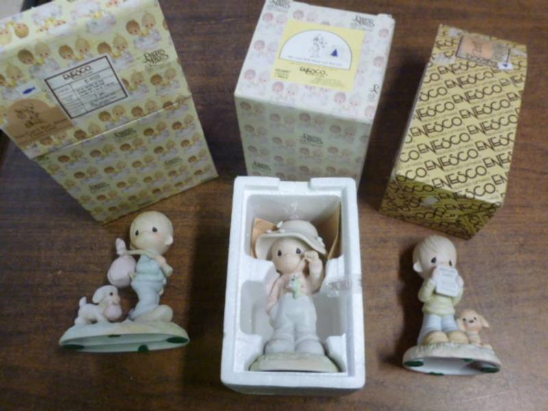 lot 175 image: Precious Moments