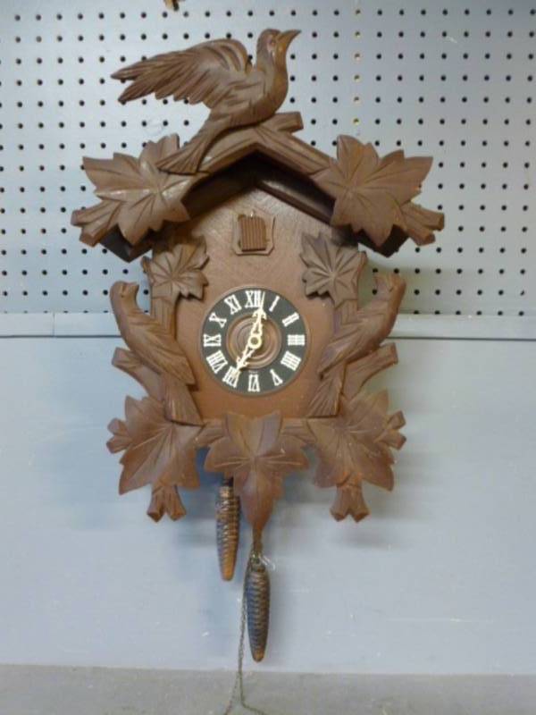 lot 178 image: Vintage Coo-Coo Clock