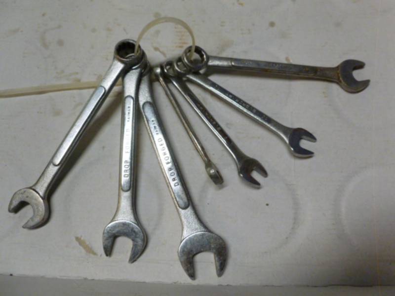 lot 184 image: Wrenches