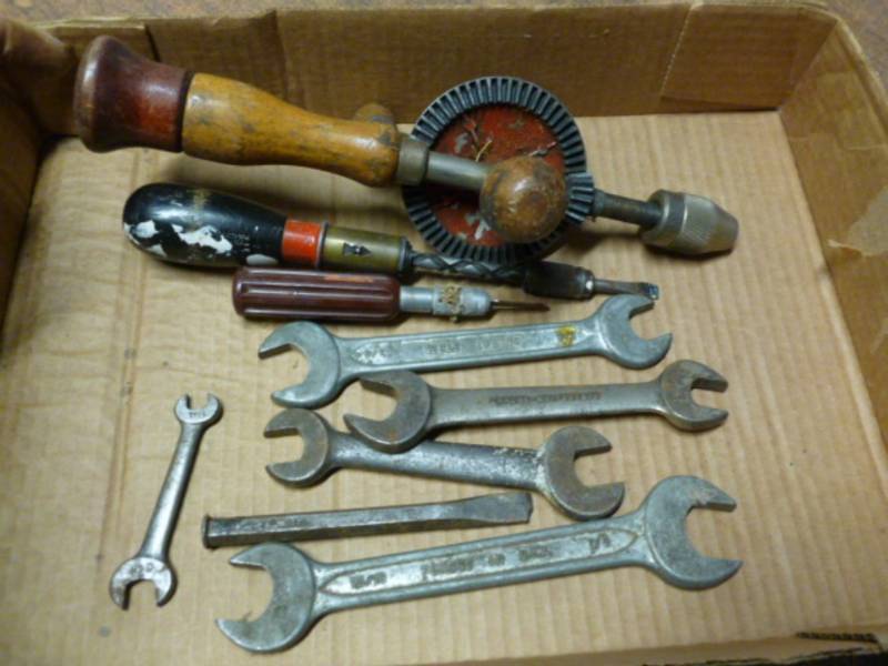 lot 194 image: Wrenches