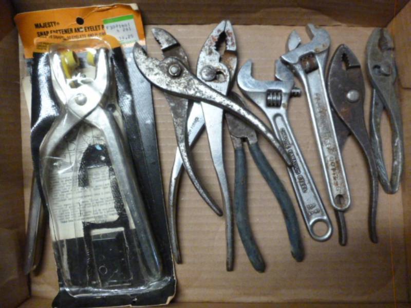 lot 199 image: Tools
